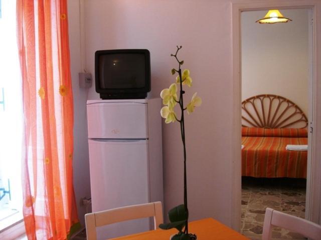 Case Vacanze Arcobaleno Lípara Quarto foto